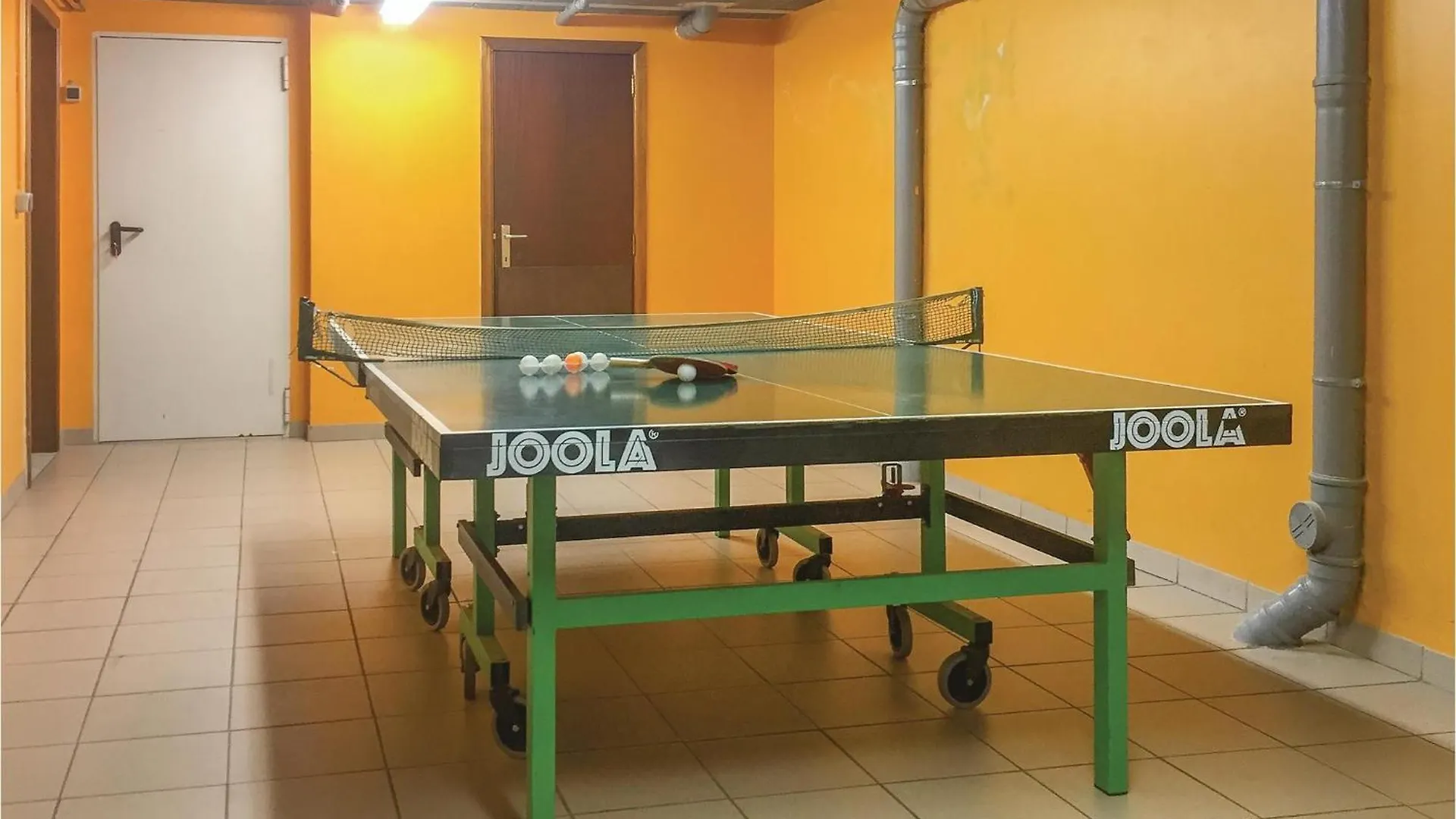 Сasa de vacaciones 6 Bedroom Beautiful Home In Dirbach