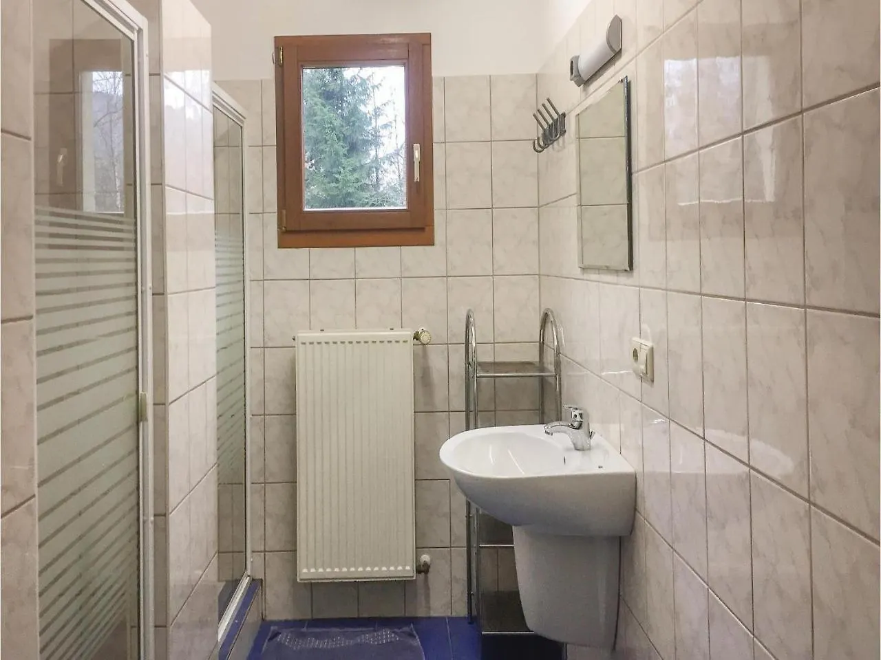 6 Bedroom Beautiful Home In Dirbach Сasa de vacaciones
